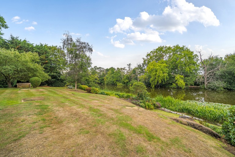 Images for Berkeley Court, Weybridge, Surrey