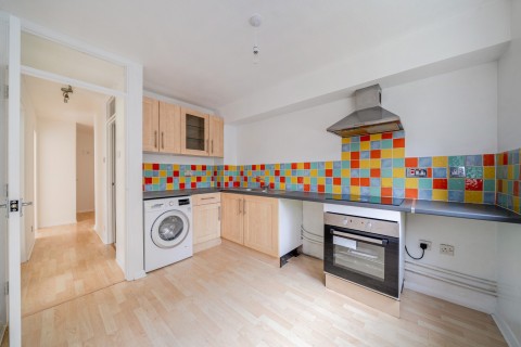 Click the photo for more details of Elgin Road, Weybridge, Surrey