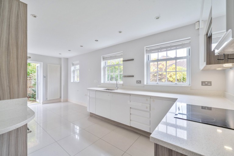 Images for Stoneleigh Park, Weybridge, Surrey