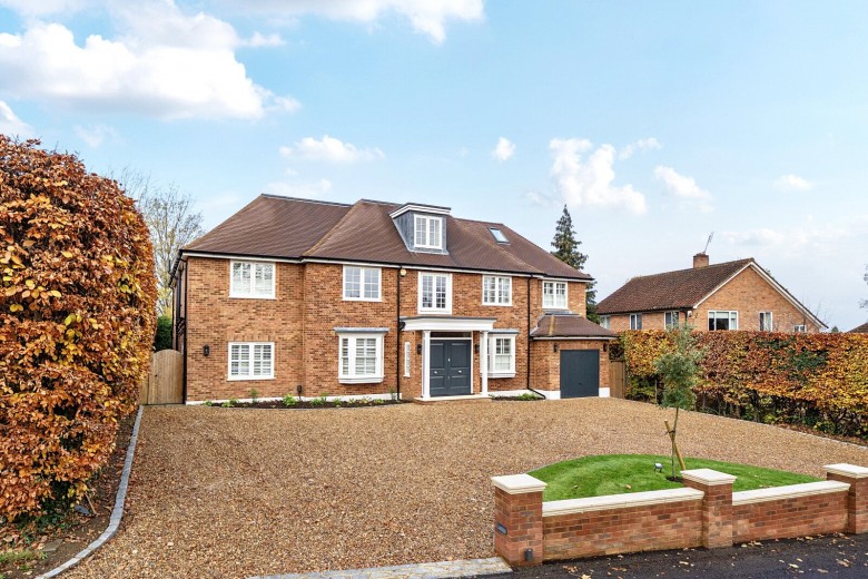 Click the photo for more details of Manor Walk, Weybridge, Surrey