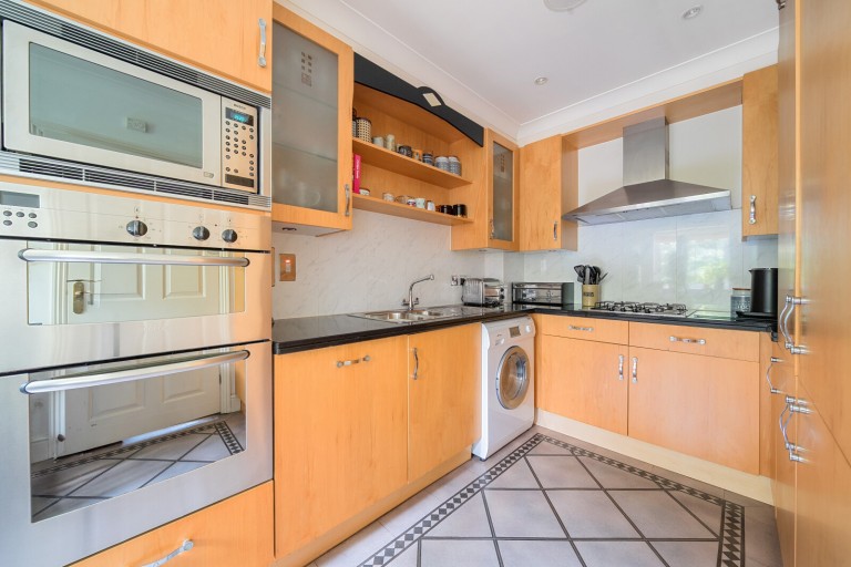 Images for Old Avenue, Weybridge, Surrey