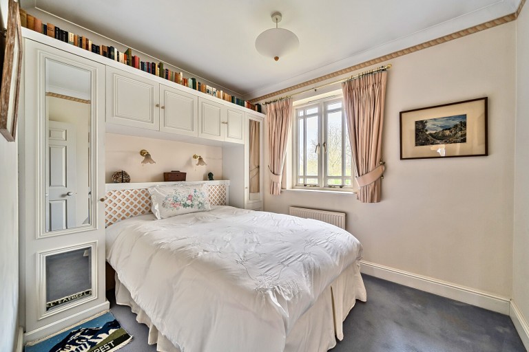 Images for Lakeside Grange, Weybridge, Surrey