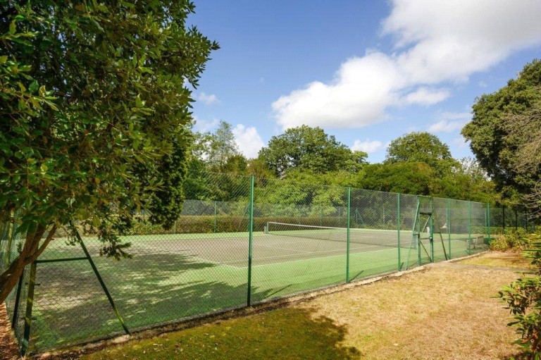 Images for Lakeside Grange, Weybridge, Surrey