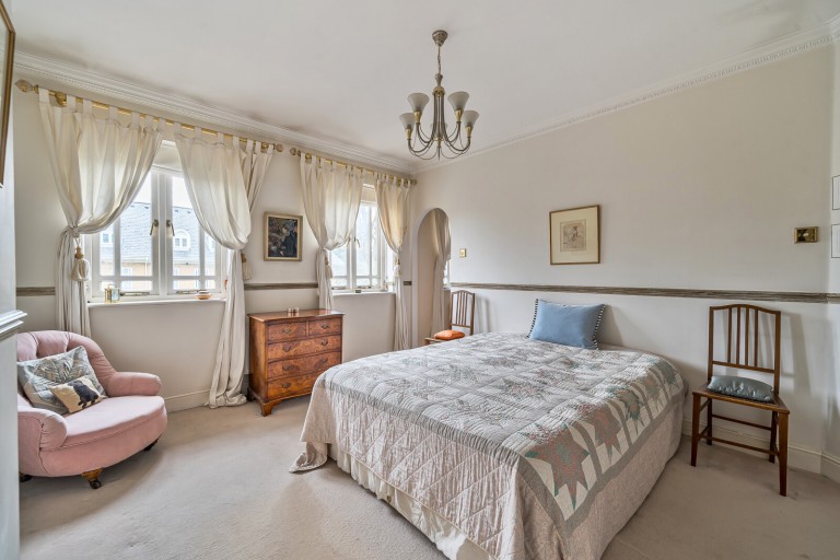 Images for Lakeside Grange, Weybridge, Surrey