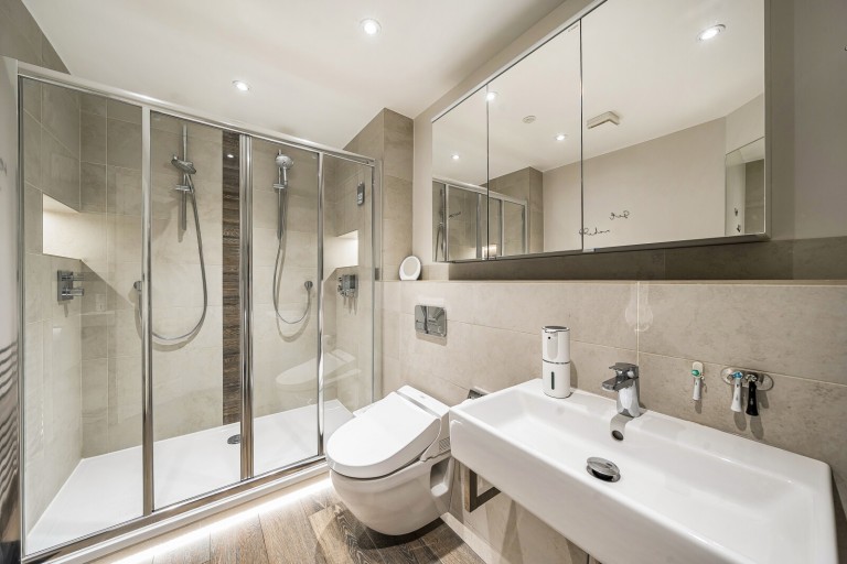 Images for Woburn Hill, Addlestone, Surrey