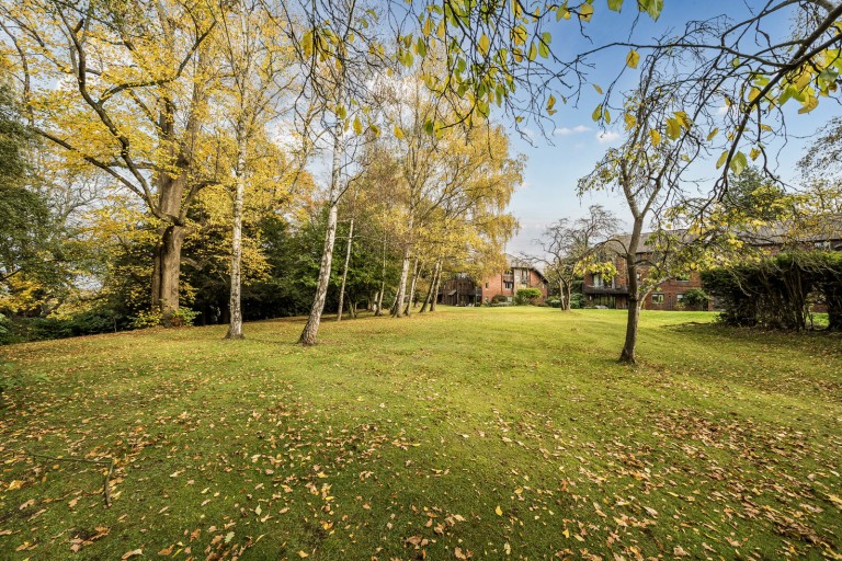 Images for Woburn Hill, Addlestone, Surrey