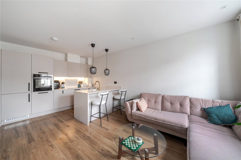 Images for Jubilee Gardens, Weybridge, Surrey