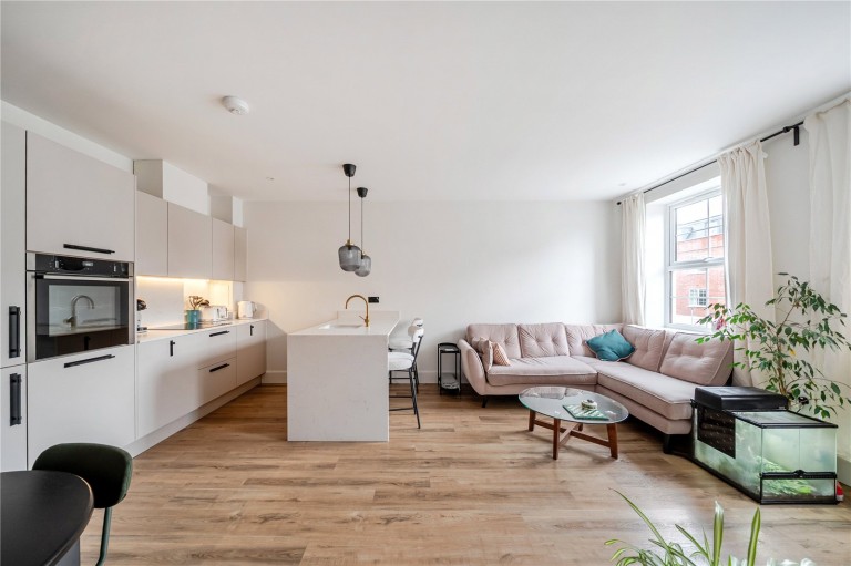 Images for Jubilee Gardens, Weybridge, Surrey