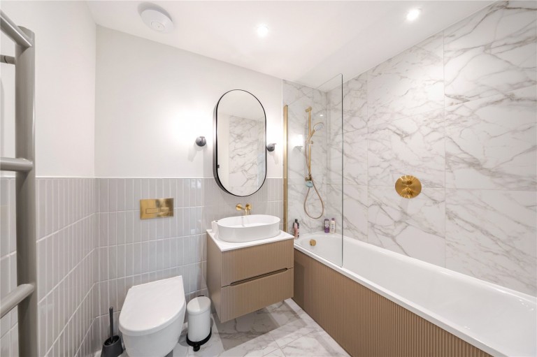 Images for Jubilee Gardens, Weybridge, Surrey