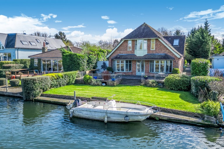 Images for Hamm Court, Weybridge, Surrey