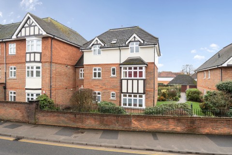 Click the photo for more details of Balfour Road, Weybridge, Surrey