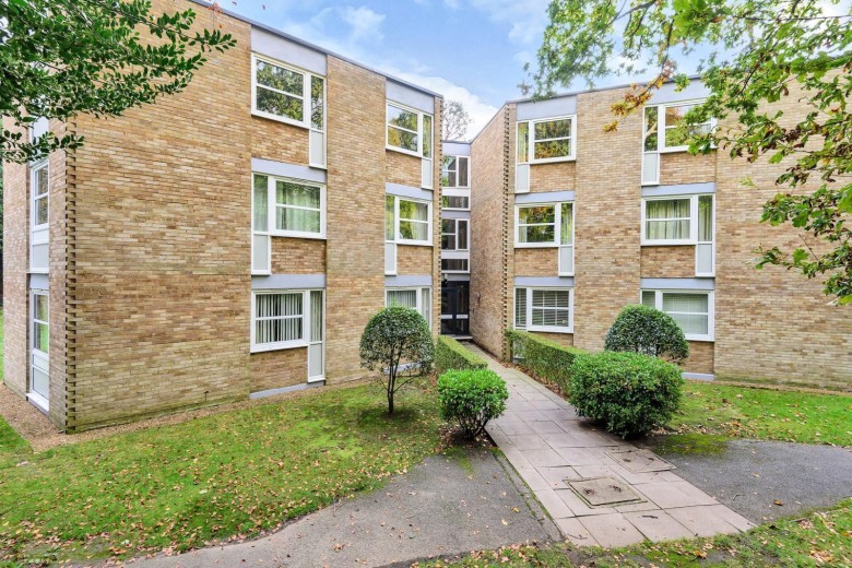Click the photo for more details of Heathside, Weybridge, Surrey