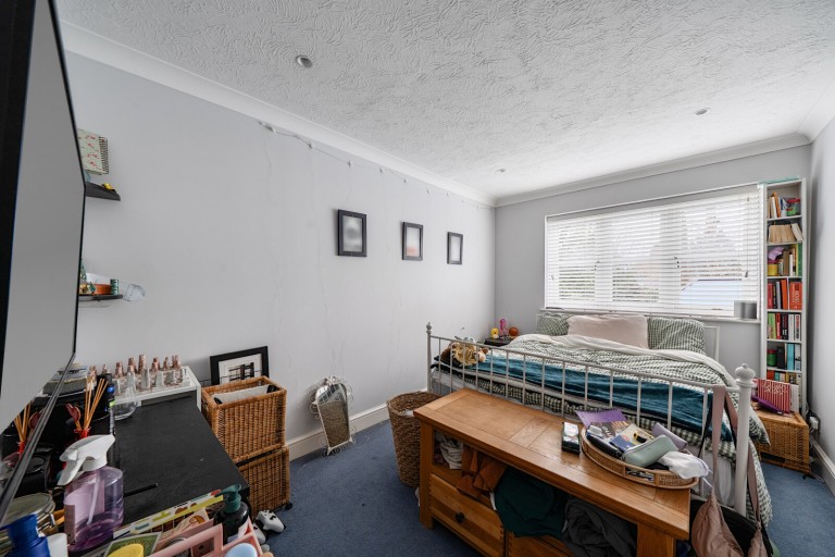 Images for Parnell Gardens, Weybridge, Surrey