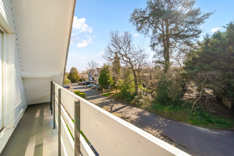 Images for Fox Close, Weybridge, Surrey