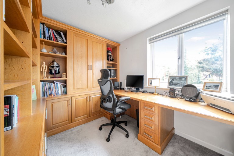 Images for Fox Close, Weybridge, Surrey