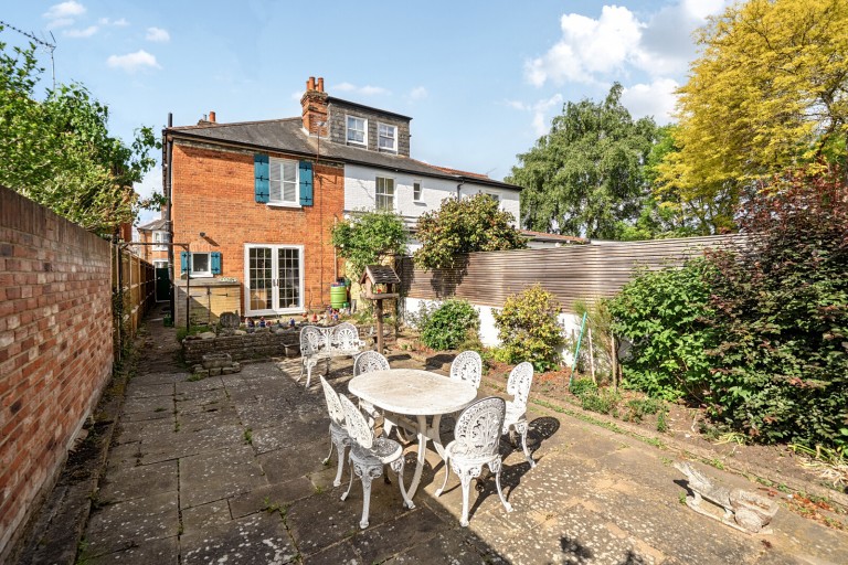 Images for Cedar Road, Weybridge, Surrey