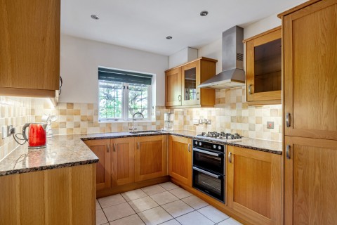 Click the photo for more details of Chaucer Avenue, 5 Chaucer Avenue, Weybridge, Weybridge, Surrey