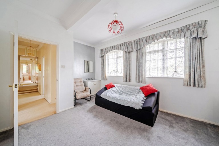 Images for Walton Lane, Weybridge, Surrey