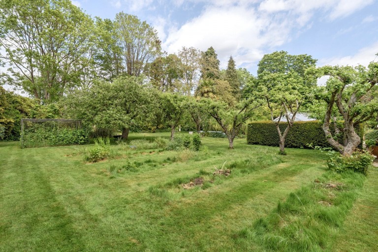 Images for Walton Lane, Weybridge, Surrey