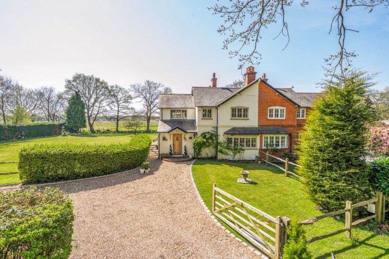 Click the photo for more details of Robin Hood Lane, Sutton Green, Guildford, GU4
