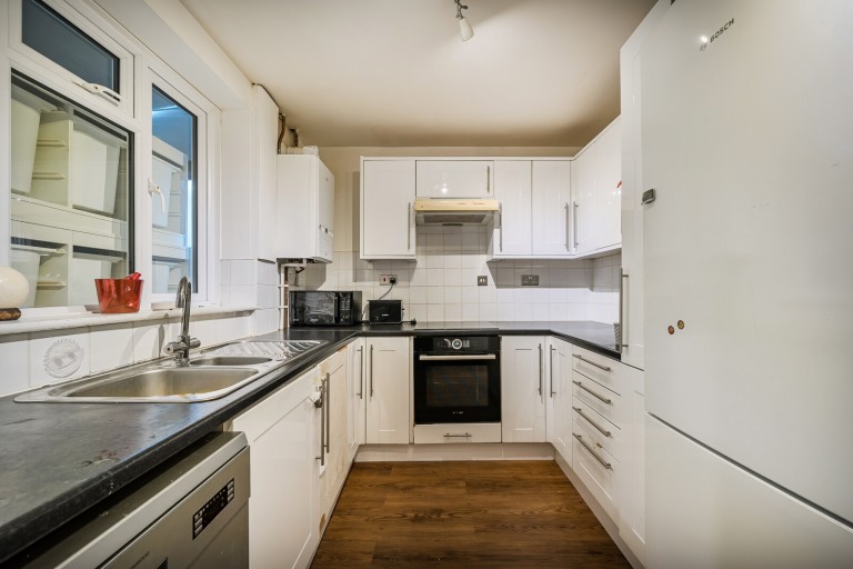 Images for Balfour Avenue, Woking, Surrey