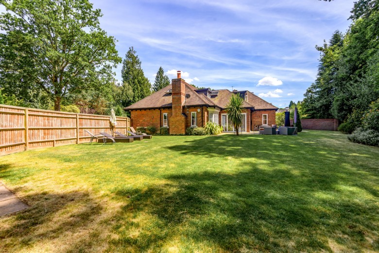 Click the photo for more details of Pond Road, Hook Heath, Woking, GU22