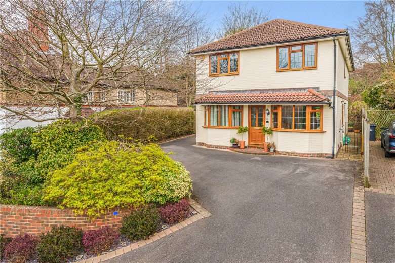 Click the photo for more details of Waldens Park Road, Horsell, Woking, GU21