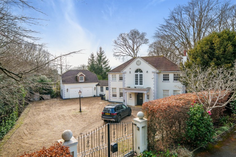 View Full Details for Roundhill Drive, Woking, GU22