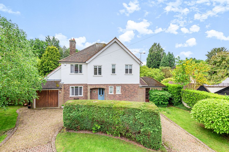 Click the photo for more details of Hockering Gardens, Woking, GU22