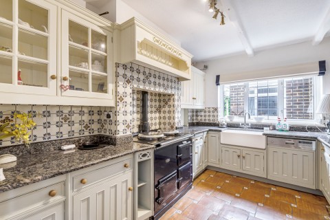 Click the photo for more details of Hockering Gardens, Woking, GU22