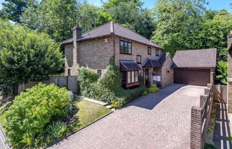 Click the photo for more details of The Dell, St Johns, Woking, GU21