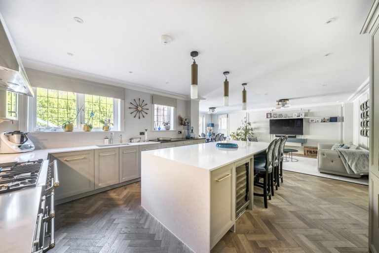 Images for Shaftesbury Road, Woking