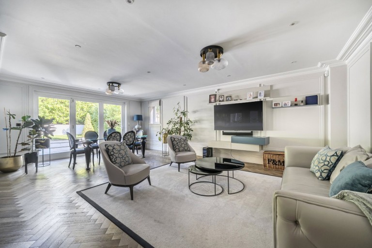 Images for Shaftesbury Road, Woking