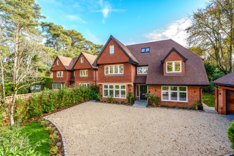 Click the photo for more details of Holly Bank Road, Hook Heath, GU22