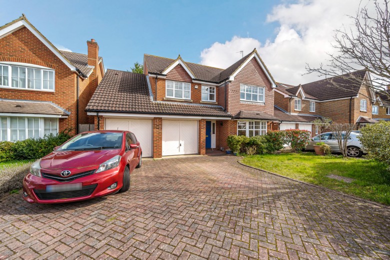 Click the photo for more details of Knaphill, Woking, Surrey