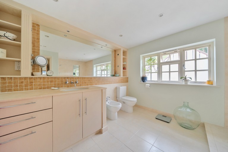 Images for White Rose Lane, Woking, Surrey