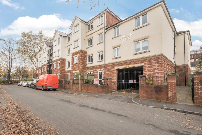 Images for Beaufort Lodge, Woking