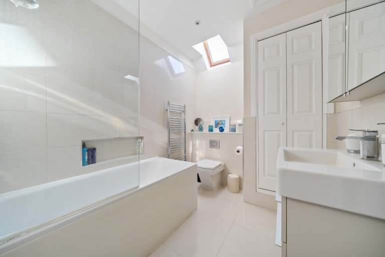Images for Hook Heath Road, Hook Heath, Surrey