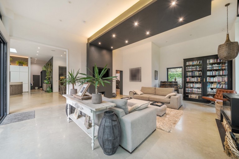 Images for Clodhouse Hill, Worplesdon, Surrey
