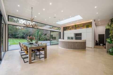 Click the photo for more details of Clodhouse Hill, Woking, GU22