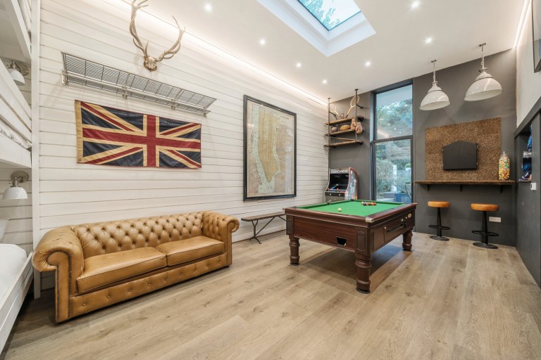 Images for Clodhouse Hill, Worplesdon, Surrey