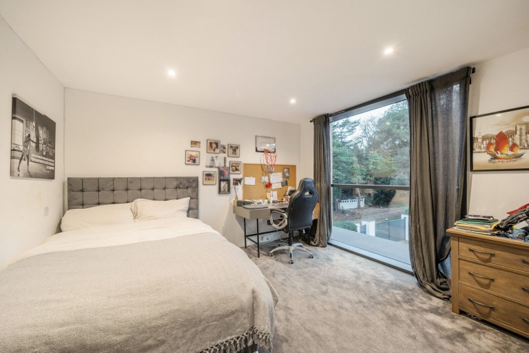 Images for Clodhouse Hill, Worplesdon, Surrey
