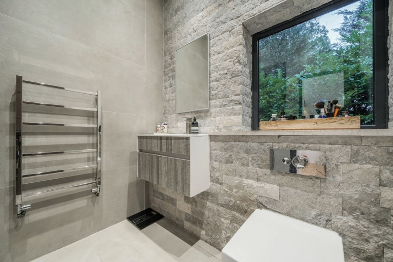 Images for Clodhouse Hill, Worplesdon, Surrey