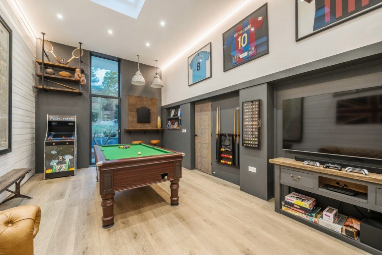 Images for Clodhouse Hill, Woking, GU22
