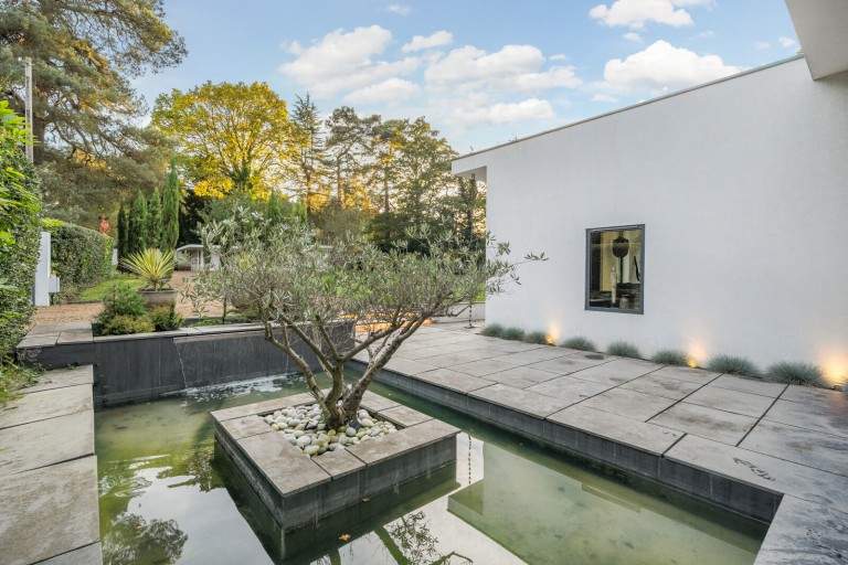 Images for Clodhouse Hill, Worplesdon, Surrey