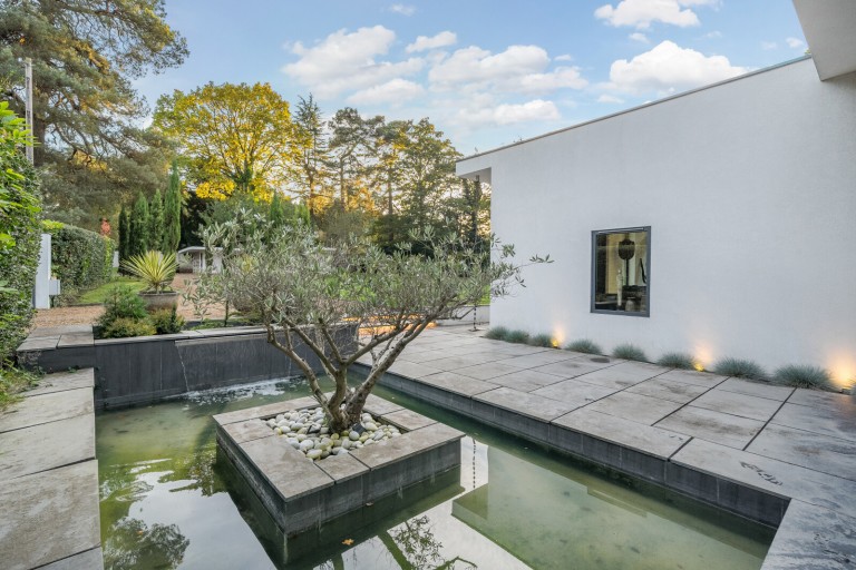 Images for Clodhouse Hill, Worplesdon, Surrey