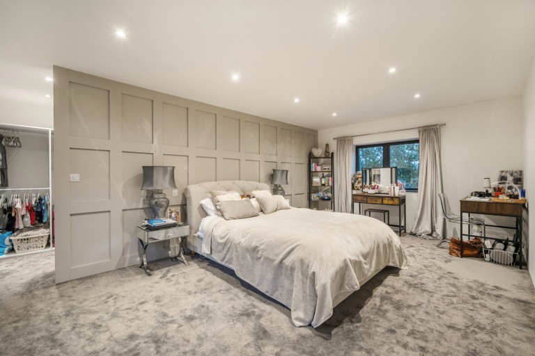 Images for Clodhouse Hill, Worplesdon, Surrey