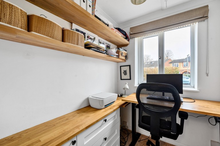 Images for Kirby Road, Horsell, Surrey