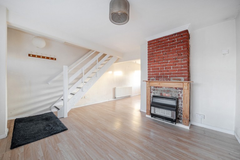 Images for Kingfield, Woking