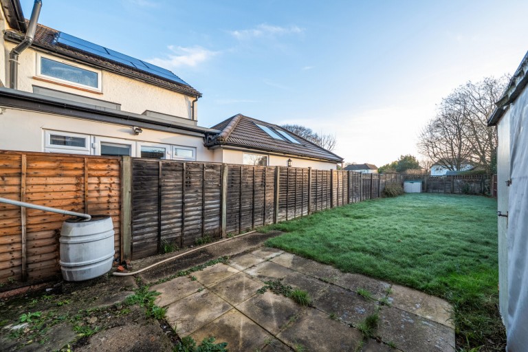 Images for Kingfield, Woking